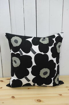 marimekko（マリメッコ）PIENI UNIKKO『クッションカバー』（色: ブラック×ホワイト）※国内正規取扱店