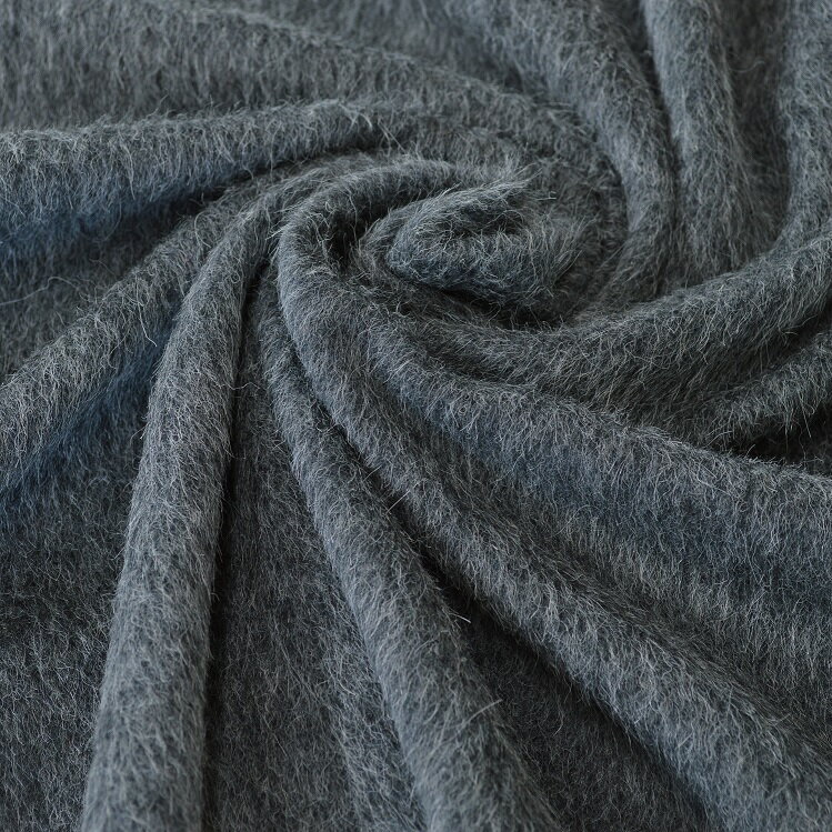 【日本製・送料無料】アルパカ シャギーウール アルパカチャコールグレー【 生地 布 織物 手芸 手作 ...
