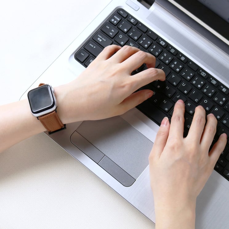 【12時までのご注文で当日出荷】 テキスタリアン アップルウォッチ バンド アロルド 牛革 フラット ブラック ピン バックル apple watch ベルト 38mm 40mm 41mm 42mm 44mm 45mm SE 9 8 7 6 5 4 3 2