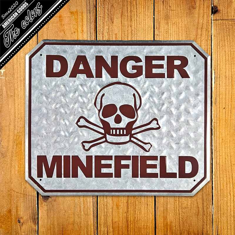 ドクロ サインプレート ガイコツ スカル プレートアイアン看板 アメリカン雑貨 ガレージ 壁掛け エンボ..