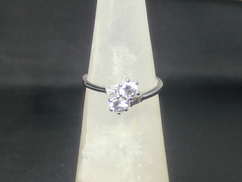 ファッション リング (キュービックジルコニア) ☆ シルバー調コスチュームジュエリー ロジウムメッキ