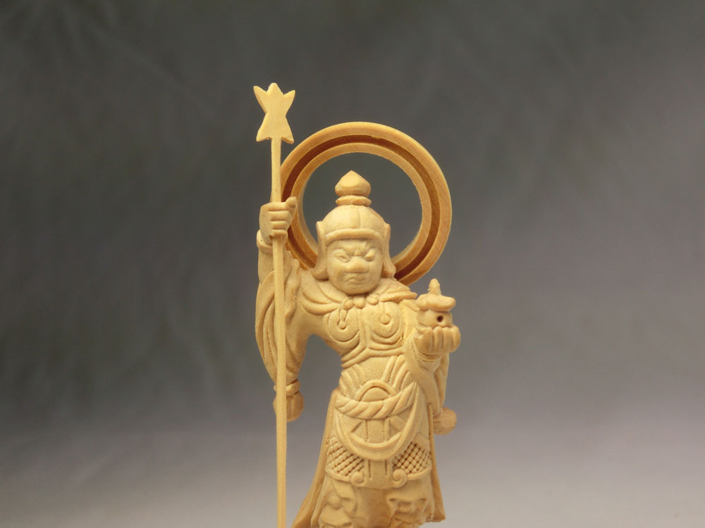 天然 黄楊 彫り（ツゲ） 厨子入 毘沙門天 像 (厨子の高さ約12.2cm)＜ 仏像 風水グ...