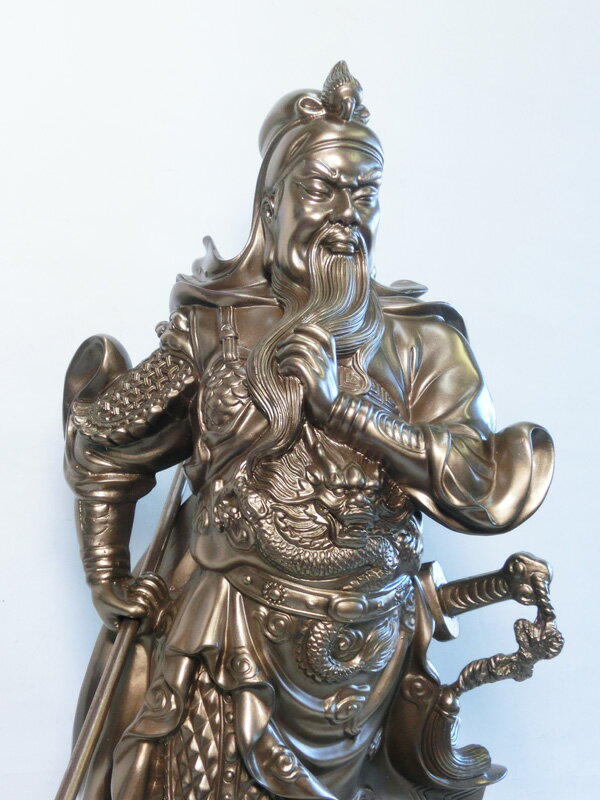 銅練樹脂製 特大 関羽 像 (高さ約54.0cm) ズッシリ重量！ずっしり幸運!?＜風水グッズ・開運グッズ・幸運の置物＞ 三国志 関羽雲長 関雲長 劉備 張飛 桃園の誓い