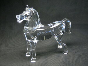 クリスタル製 優馬 ( 久立馬 )<風水グッズ・開運グッズ・幸運の置物> 凛々しくたたずむ馬の置物 ガラス