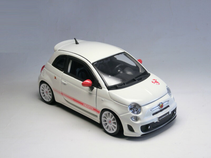 新型フィアット アバルト 500 ホワイトリム (2007) 1/24サイズ【 インテリアカー ・世界の名車シリーズ】 Fiat Abarth 500