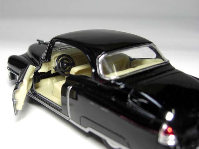 キャデラック エルドラド クーペ(1953) 1/43サイズ【 プルバック式 ダイキャストミニカー 世界の名車シリーズ】 Cadillac El Dorado GM アメ車 ミニカー インテリア プルバックミニカー
