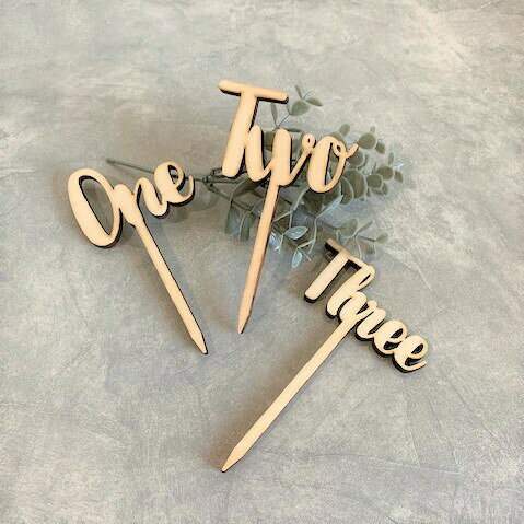 バースデーケーキトッパー one two three 1/2 half 100 祝100日 フォトアイテム バ...