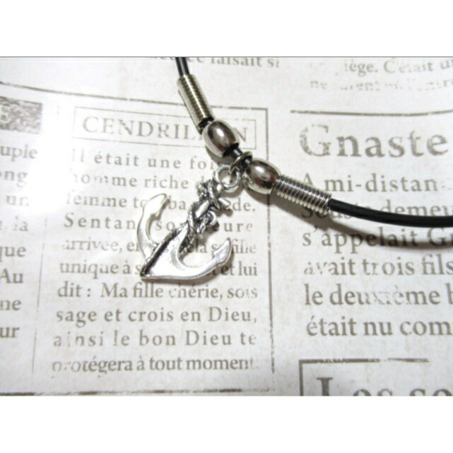 <送料無料> 最安値に挑戦 ネックレス メンズ チョーカー ペンダント 合成皮革 汗に強い シルバーアンカー 日本製