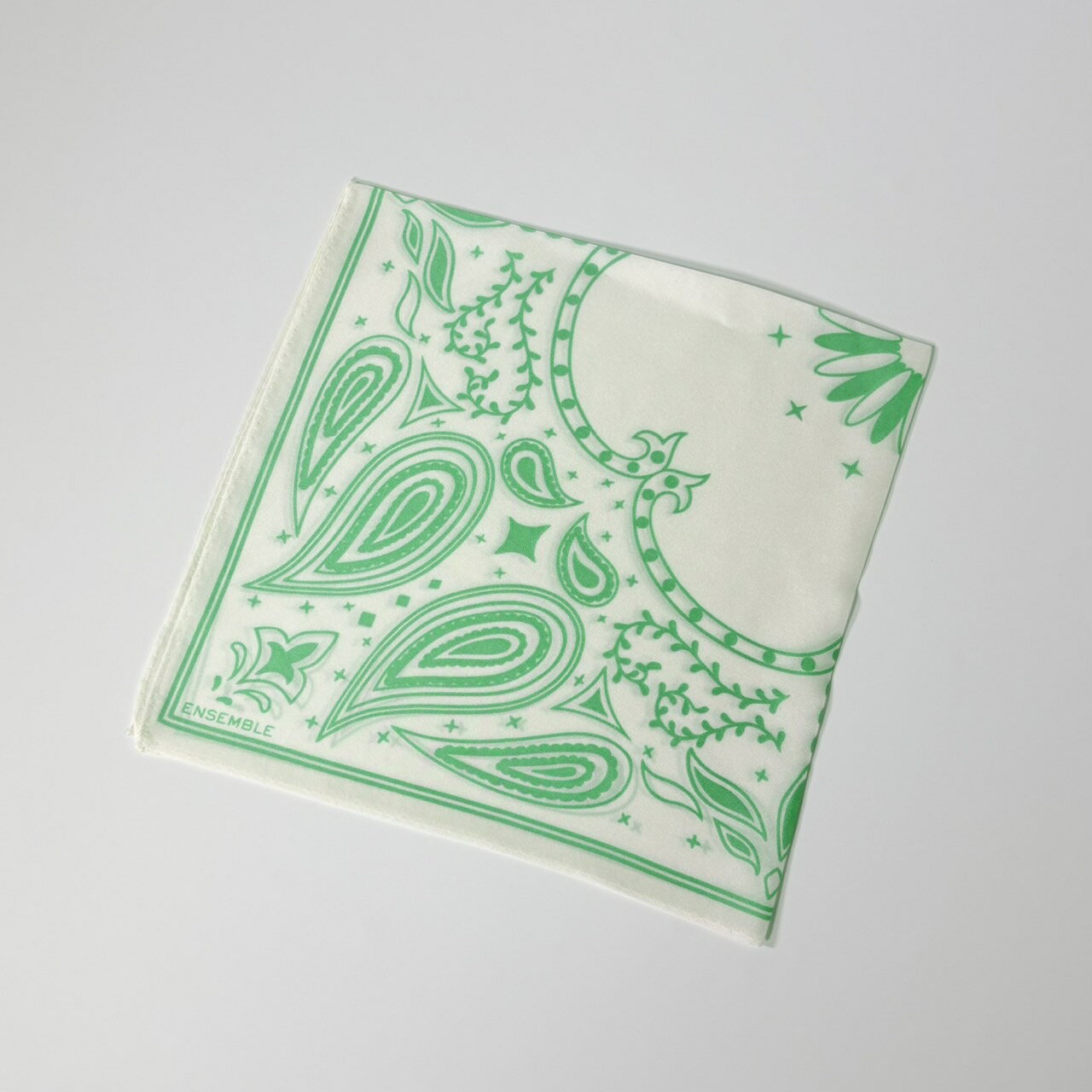 Silk - ENSEMBLE アンサンブル シルク100％ 45cm×45cm ハンカチ チーフ ペイズリー柄 グリーン