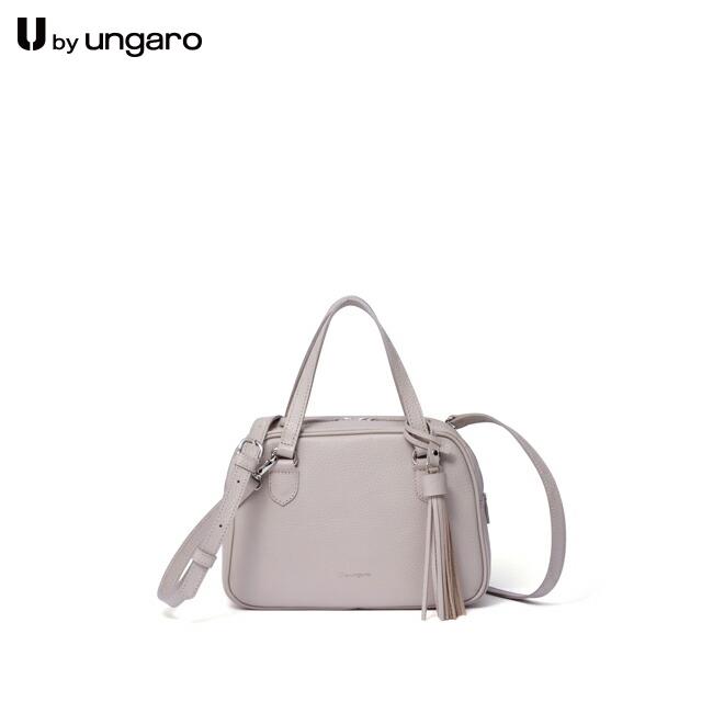 【正規販売店】U by ungaro アデル 2WAYボストン［ユーバイ ウンガロ］ ボストン バッグ ショルダー 斜めがけ 肩掛け 本革 レザー コンパクト 軽量 通勤 通学 お仕事バッグ 大人 フォーマル シンプル おしゃれ きれいめ タッセル付き 日本製 レディース バッグマニア