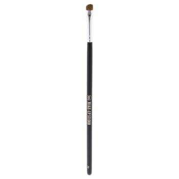 【月間優良ショップ受賞】 Make-Up Studio Eyeshadow Angle Shaped Brush - 20 1 Pc 送料無料 海外通販