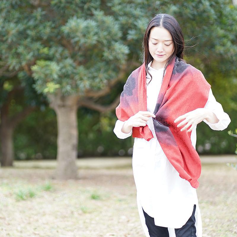 Rakuten - 【絞り染め】三毳山麓工房 ストール ナスカ地紋 レッド