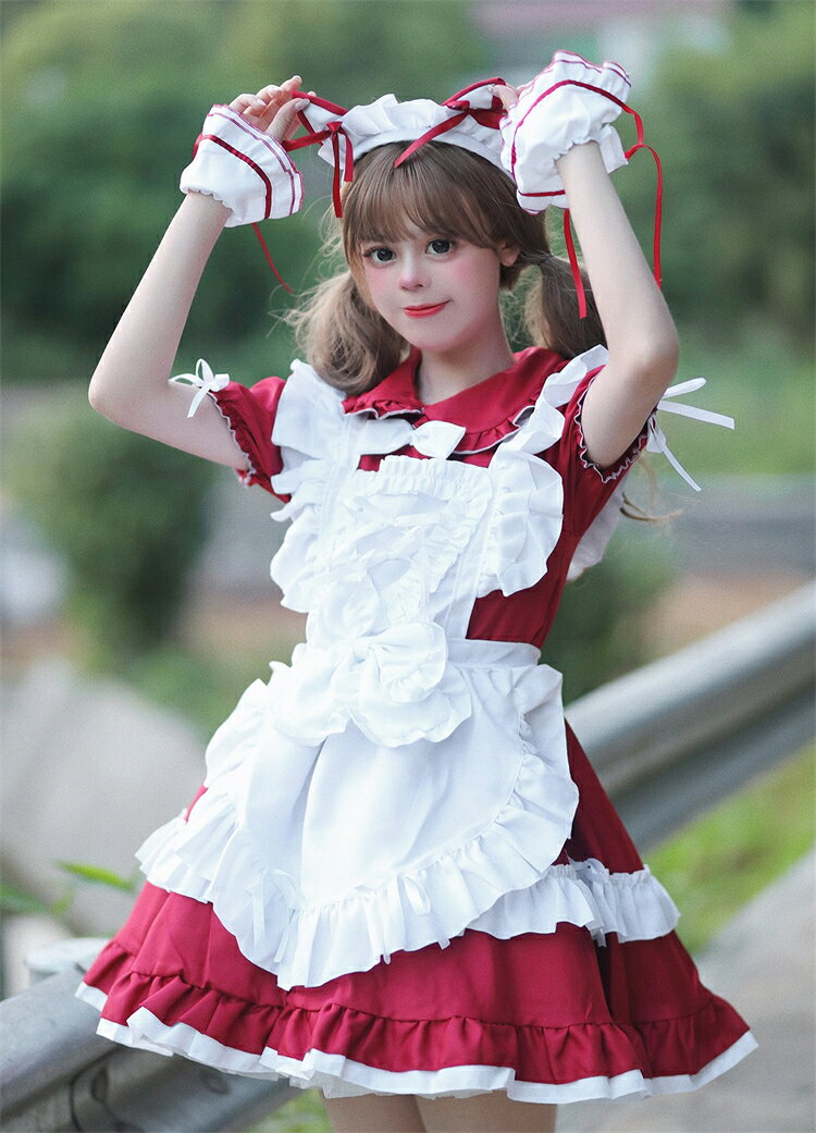 ザ・ブリッジのハロウィン コスプレ ワンピース 白 黒 赤 メイド服 メイドカフェ レディース 仮装 コスチューム ドレス 文化祭 イベント 裾フリル クラシック 大きいサイズ リボン Lolita 萌え エプロン ガーリー 喫茶店 学園祭 個性的 可愛い｜アングル2