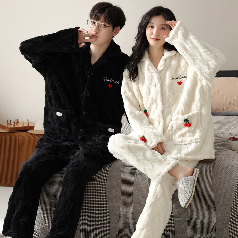 ペアパジャマ 冬 もこもこ 可愛い ルームウェア 前開き セット ペアルック カップル パジャマ ペア セット 裏起毛 部屋着 モコモコ 恋人 夫婦 記念日 お祝い プレゼント