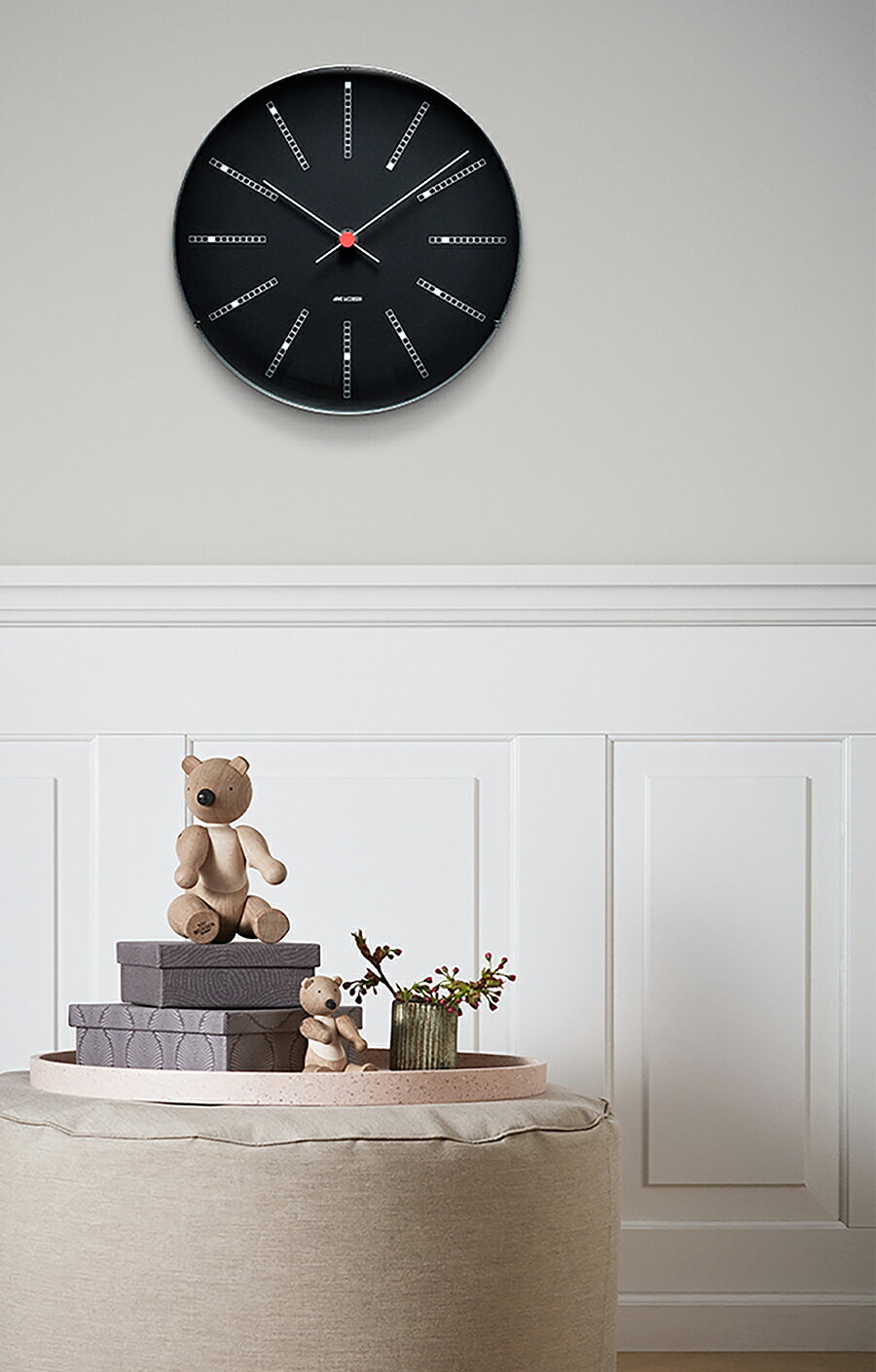 【20時〜抽選還元＆ポイント最大56倍＆最大2000円OFFクーポン！】ARNE JACOBSEN アルネヤコブセン BANKERS バンカーズ ブラック 290mm 掛時計 ウォールクロック AJ43646 インテリア 3