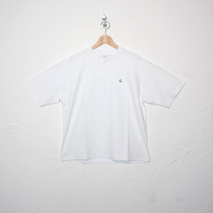 Rakuten - 【送料無料】 接触冷感 ヘンリーネック Tシャツ 【The COMP_US オリジナル】 COVEROSS ULTRA FREEZER 半袖 メンズ カットソー 涼しい 遮熱 UVカット 吸汗速乾 ひんやり ボタン付き カジュアル トップス 2026 夏 新作 26SSCU-05CT ザコンプアス