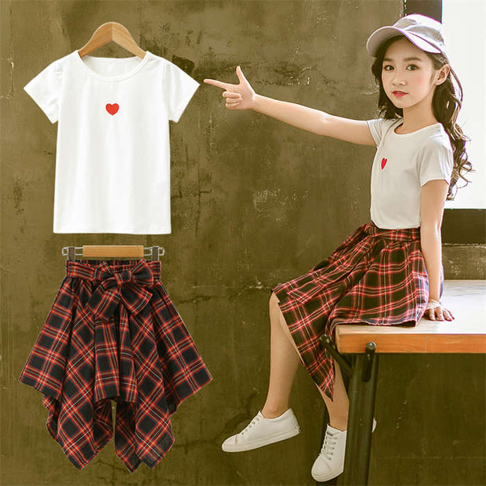 楽天Miracoco Store子供服 女の子 セットアップ Tシャツ チェックスカート チェックパンツ 半袖 オシャレ 可愛い カジュアルセット 韓国風 ファッション ホワイト ブラック 海外旅行 通園 通学 普段着 外出着 ガールズ 女児 ジュニア ガールズ 中学生 小学生 お出かけ サマー 110 120 130 140