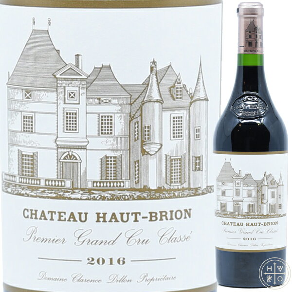 内容量 750ml パッケージ（栓） ガラスビン、コルク 原産国 ボルドー、フランスレビュー Chateau Haut Brion 2016 シャトー オー ブリオン 2016 DC100/100 JS100/100 WA100/100 VN100/100 WE100/100 NM99/100 JD98+/100 WS98/100 FS98/100 「赤に関しては、2016年のオー・ブリオンは、すぐにでも飲みたい！と思っている人には向かないが、天才的で伝説的なワインに仕上がっています。ラ・ミッション・オー・ブリオンよりも色が濃く、凝縮感があり、紫がかったルビー色で、ブラックカラント、カシス、葉巻タバコ、冷たい暖炉、スミレ、鉛筆のセンセーショナルなブーケを感じられます。深みがあり、男性的で、骨格があり、ミネラルを含み、フルボディの豊かさ、しっかりとしたタンニン、そして1分近く続く素晴らしい余韻があります。少なくとも7-8年はボトルを開けようとは思わないでください。半世紀は持つはずです。」98+ (JD 9/2019) 「2016年のオー・ブリオンはメルロー56%、カベルネ・ソーヴィニヨン37.5%、カベルネ・フラン6.5%がブレンドされています。」(MN) &#160; このワインについて プロデューサーProducer シャトー オー ブリオン 年代Vintage 2016 スタイルStyle 赤ワイン　優雅で風味のよいワイン 合う食べ物Food Pairing 牛肉、鹿肉、熟成した牛乳製チーズ 品種Grape カベルネ・ソーヴィニヨン メルロー ボルドー・ブレンド赤 ワイングラスタイプGlass type 赤全般　ボルドー/力強い赤 ぶどう園Vineyard/Appelation ペサック レオニャン 生産地Region/Country ボルドー、フランス 飲みごろDrinkability 2026 - 2075 温度Drinking temp 16-18℃ 度数Alc. 14% フレーバー