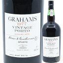 内容量 1500ml パッケージ（栓） ガラスビン、コルク 原産国 ポルトガルレビュー Graham’s Vintage Port 1977 グラハム ヴィンテージ ポート1977 1977 ポートワイン WA93/100 CT92/100 WS91/100 豊かで複雑な果実味。最上級のパワフルさを持った心のこもったポートワイン。調和が美しくバランスが取れている。優れたこのヴィンテージは2000年から2005年の間に飲み頃を迎えるが、ボトルでさらに何年も熟成する可能性を持っている。1977年は20世紀後半の最高のヴィンテージの1つ。グラハムの1977年は右に出るものがないと評価されている。 グラハムは素晴らしいポート・ハウス。ヴィンテージ・ポートの濃く甘いスタイルの1つを生み出している。テイラー、フォンセカと並んで第二次世界大戦後の時代に首尾一貫した偉大なポートの生産者。トゥニー・ポートも特筆に値するが、グラハムのヴィンテージ・ポートは贅沢で気高い。　(RP 1/1989) このワインについて プロデューサーProducer グラハム 年代Vintage 1977 スタイルStyle デザートワイン リッチでふくよかなワイン 合う食べ物Food Pairing スティルトンチーズ、チョコレート、キャラメル 品種Grape ポートブレンド赤 ワイングラスタイプGlass type デザートワイン ぶどう園Vineyard/Appelation ポート 生産地Region/Country ドウロ、ポルトガル 飲みごろDrinkability 2000 - 2040 温度Drinking temp 16-18℃ 度数Alc. 21% フレーバー