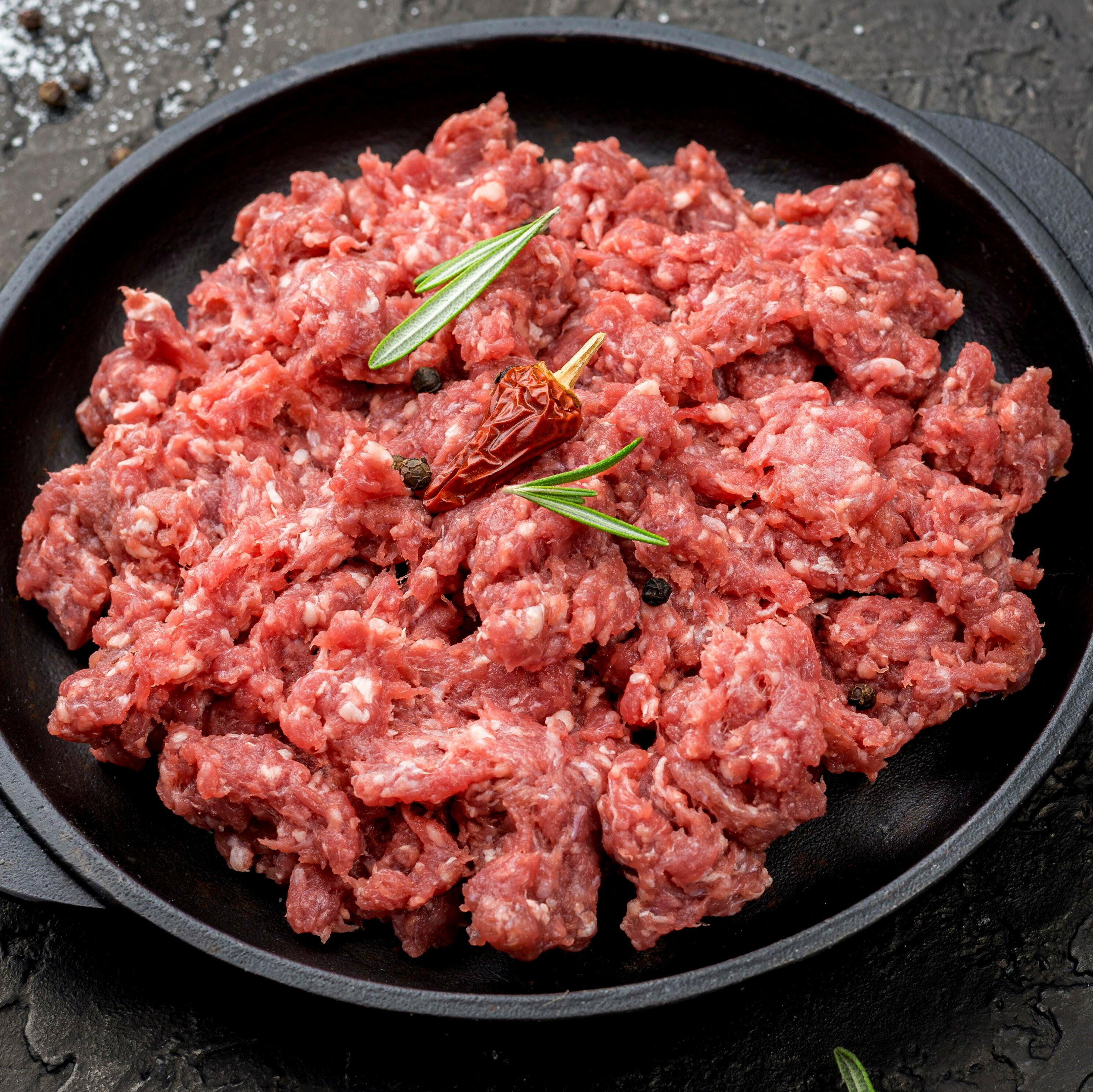 牛ミンチ　300gグラスフェッド挽肉　牧草牛ひき肉　小分け　牛肉ミンチ　リブロース　高品質な部位のみ..