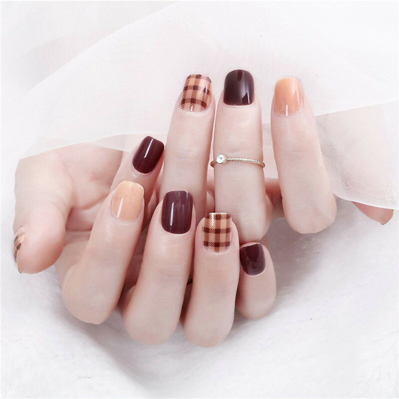 送料無料　デザインネイルチップ つけ爪 お得な24枚SET セット　ネイルアート デコネイル 成人式　結婚..