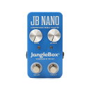 JangleBox JangleBox Nano コンプレッサー トレブルブースト機能を備えた小型サイズのコンプレッサー ここ数年、プレイヤーがペダルボードに並べるペダルのサイズはどんどん小さくなっています。JangleBoxをご使用のプレイヤーの方でも、小さなセカンドペダルをお持ちの方も多く、またそういったプレイヤー以外の方々からもJangleBoxのコンパクトバージョンを作って欲しいという要望を多くいただいていました。JangleBox JB Nanoはアメリカ、マサチューセッツ州のMFG Manufacturing Companyの代表であり、また自身のギタリストであるPaul Grahamが設計を手がけたJangleBoxのコンパクトバージョンです。JangleBoxのサウンドを維持しつつ、小型化を進め、さらに機能性も追求し、完成したのです。JB Nanoは、JB3などに搭載されるトレブルブーストをコンパクトケースに内蔵しました。JangleBoxの持つナチュラルで美しいコンプレッションを完璧に維持し、ロジャー・マッギンがByrdsで行った伝説のダブルコンプレッションレコーディングにも対応します。ナチュラルなコンプレッションサウンドに加え、トレブルブーストをONにすれば即座にキラキラとしたギターサウンドも得られます。シングルコイルと共に使えば、90年代から続くあのきらびやかで繊細なギターサウンドも簡単に得られます。・JB Nanoの使い方ギタリストの使用するギターやアンプの組み合わせ、セッティングはそれぞれ異なります。自分に必要な音を見つけるため、まずGainとAttackの2つのノブは12時の位置から設定をはじめてください。Gainは全体の音量とコンプレッションを調整します。Attackは」コンプレッションのレベル（インテンシティ：深さ）を調整します。右側のフットスイッチはプリセットされたトレブルブーストです。踏めばトレブルブーストがかかります。ブースト量などの調整はできません。また、コンプレッションがONの場合にのみ有効です。JB Nanoは、コンプレッションのスウィートスポットを調整できるように設計されています。本体から強い歪みや発振を出力はしません。アンプセッティングによりますが、Gain、Attackを最大に設定してもギターサウンドは美しく保たれます。（ピックアップの出力やアンプの特性、設定により多少の歪みが加わる場合はございます。）他のエフェクトと同時に使用する場合、JB Nanoを最初に接続することを推奨します。ただし、接続順にルールはありませんので、自分だけのセッティングを探してみてください。JB NanoはスタンダードなセンターマイナスDC9Vアダプター、または9V電池で駆動します。電池を使用する場合、使わない時にはプラグを外しておいてください。電池が消耗すると、コンプレッションが弱くなります。その時には裏蓋を外して電池を交換してください。サイズ(WxDxH)：67 x 112 x 47mm (突起含む)重量：228g 5