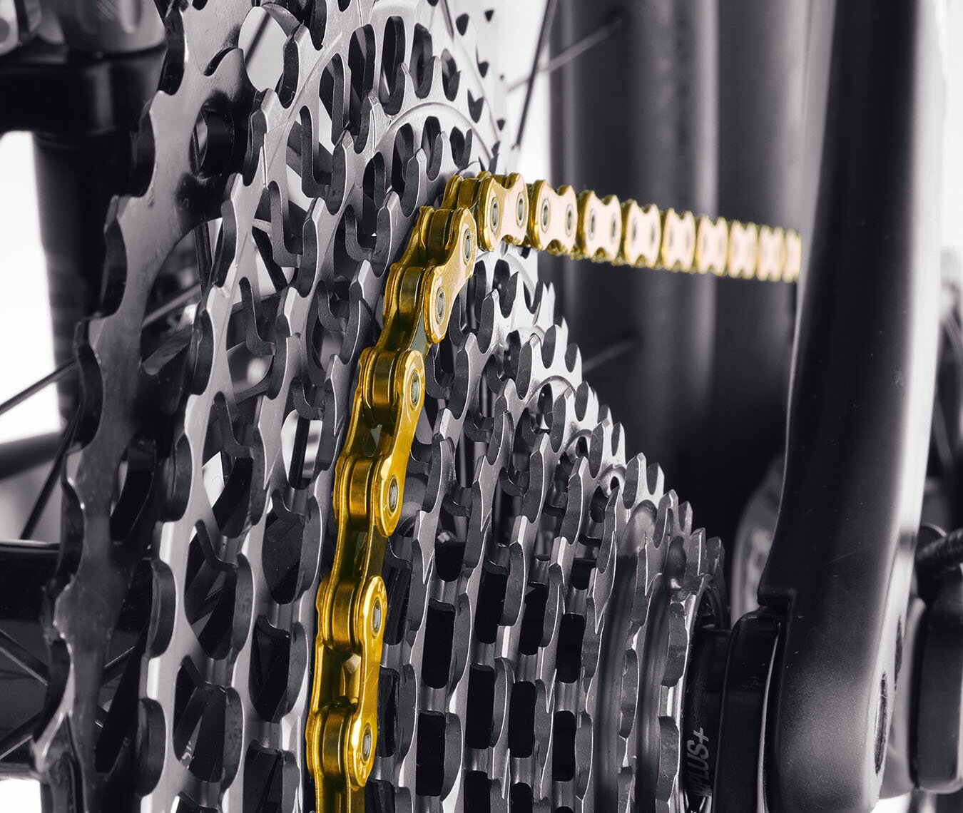 KMC（ケーエムシー） X12 TI-GOLD/BLACK ゴールド/ブラック 12速チェーン