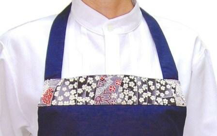 和風胸あてエプロン 和柄使い前掛け サロンエプロン 紺Xグレー【日本製】エプロン おしゃれ カフェエプロン かわいい レディース ロング丈 首掛け式 料理 クッキング 女性 居酒屋