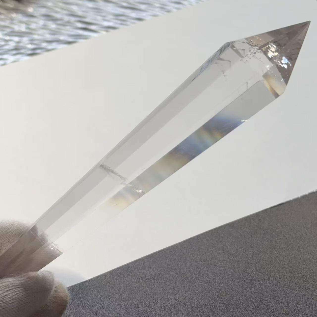天然石 高透明 クリアクォーツ ポイント 台座付き トーチ 131mm クリスタル タワー ロング ポイント 本水晶 置物 高品質 No255