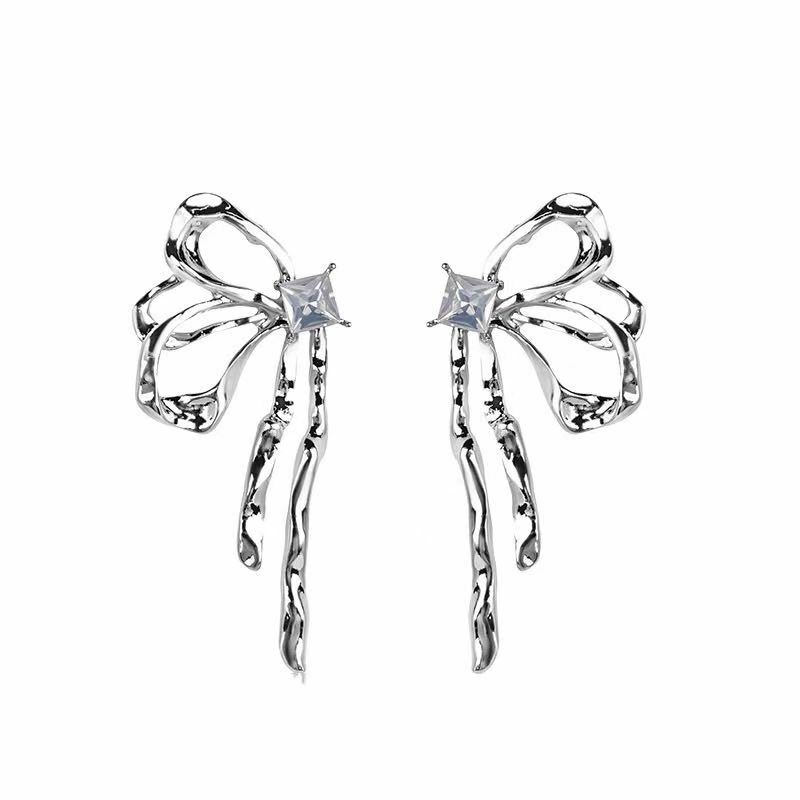 ピアス レディース シルバー925 シンプル 金属アレルギー シック カジュアル オフィス 女性 彼女 妻 30代 40代 50代 60代 20代 人気