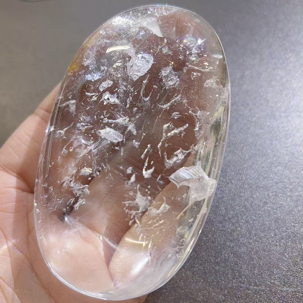 樂天商城 - 大！高品質 天然石 負晶 本水晶 クリアクリスタル 握り石 エレスチャルクォーツ タンブル 置物 レインボー 空洞 負晶水晶 虚晶水晶 パーム エレスチャル クリスタル No.913
