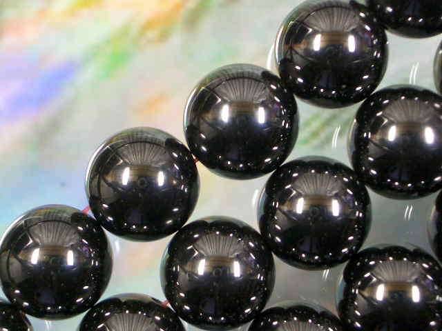 天然石ビーズヘマタイト磁気入り丸玉12mm・1連40cm 34個前後