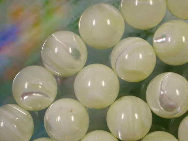 天然石ビーズマザーオブパール 白蝶貝丸玉12mm・5個