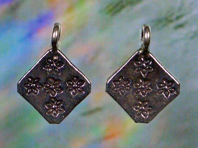 カレンシルバー チャーム No.512 ・2枚