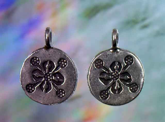 カレンシルバー チャーム No.459 ・1枚