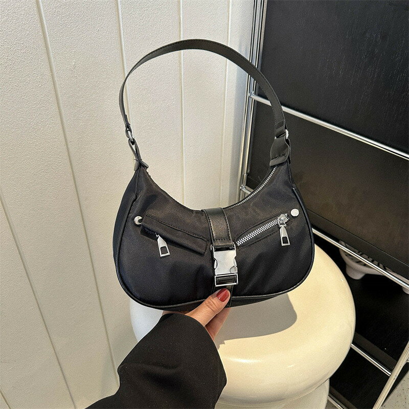 Rakuten - 斜めがけかばん 2way ボディバッグ ハーフムーンバッグ 可愛い お洒落 バッグ 肩掛け お出かけ かばん カジュアル 韓国ファッション かわいい おしゃれ 人気 20代 30代 40代 50代