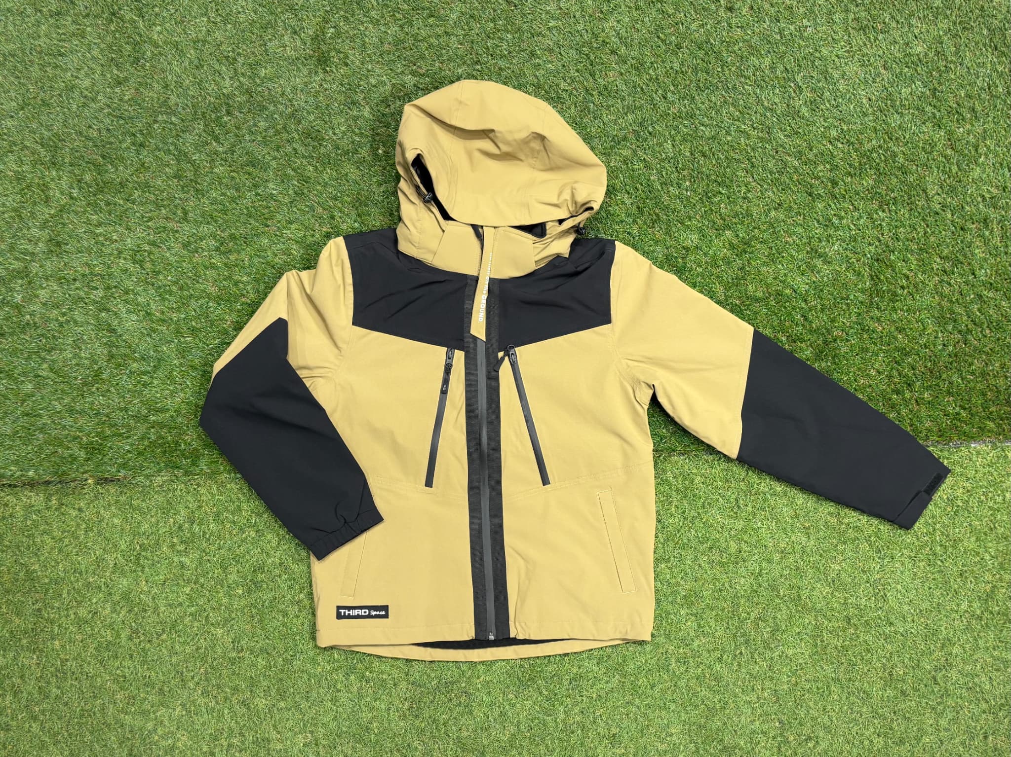 Rakuten - 【SALE 30％OFF】 THIRD Space ダウンフーディ 撥水 ストレッチ機能 防水加工 防風 ブラック ライトブラウン ネイビー 全3色 送料無料