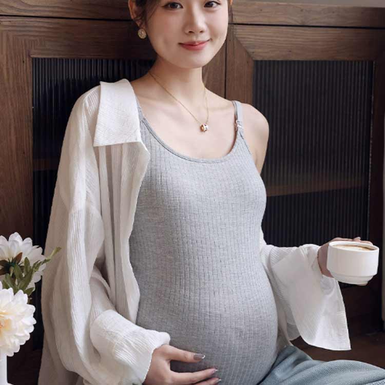 sunlightの【店長おすすめ】 妊婦 カップ一体型 マタニティ 授乳ブラ 授乳 授乳キャミソール 産後 パッド付き カップ付き インナー キャミソール タンクトップ 下着 ブラトップ カップ一体型｜アングル2