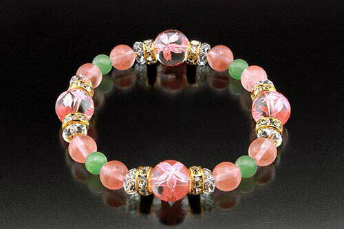 ＼スーパーSALE限定!!最大2000円オフクーポン配布中／水晶手彫り仕上さくら満開ブレス [ ブレスレット レディース 内周17cm アベンチュリン チェリークォーツ ストレス緩和 洞察力アップ 桜 さくら 開運グッズ 開運アイテム お守り 天然石 送料無料 ]