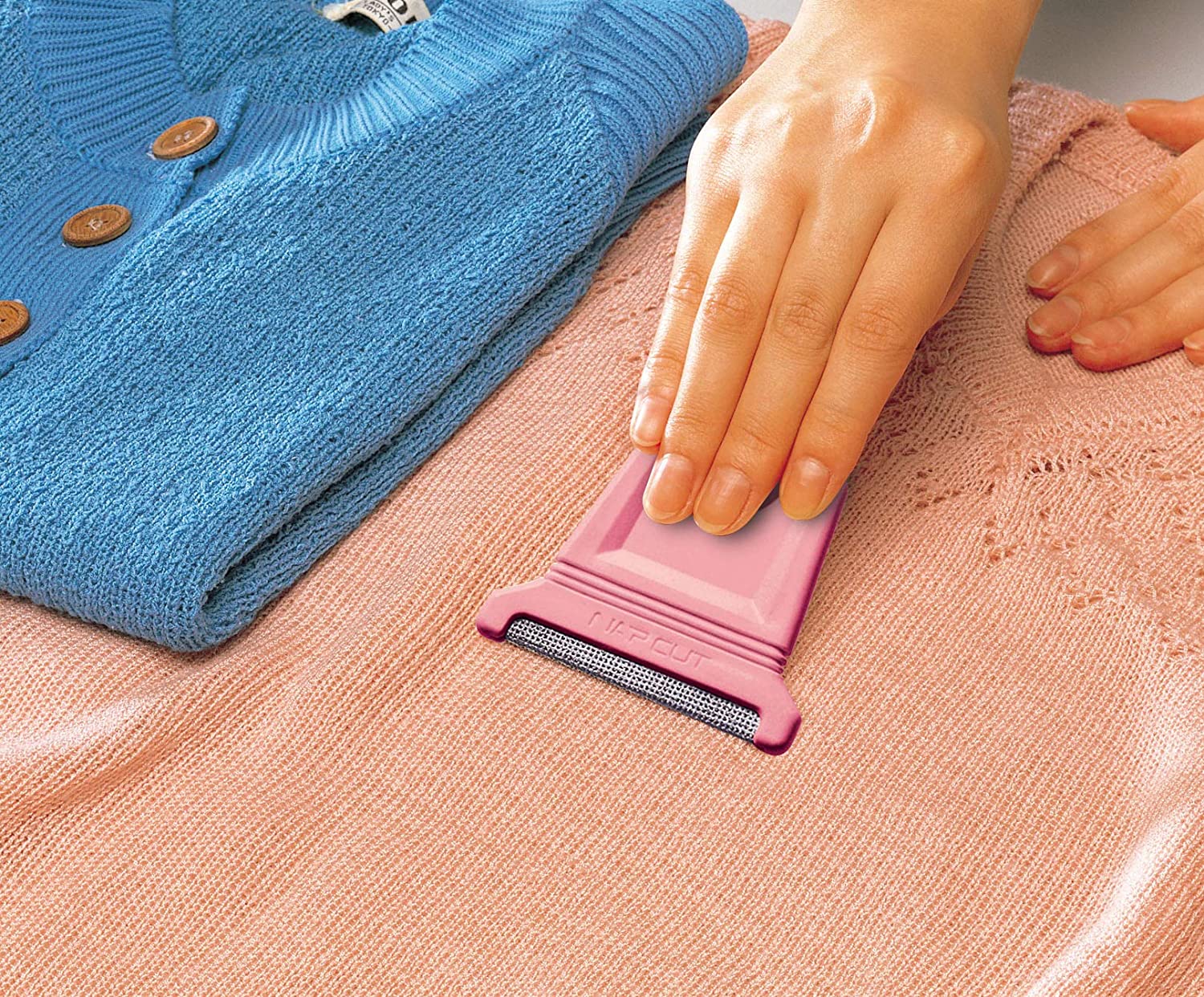 ナップカット S ホワイト ピンク 2個セット 毛玉とり セイエイ 清水産業 〈 毛玉クリーナー 毛玉取り機 毛玉取り 毛玉 セーター ニット マフラー 手袋 カーペット 毛玉カッター 〉FM