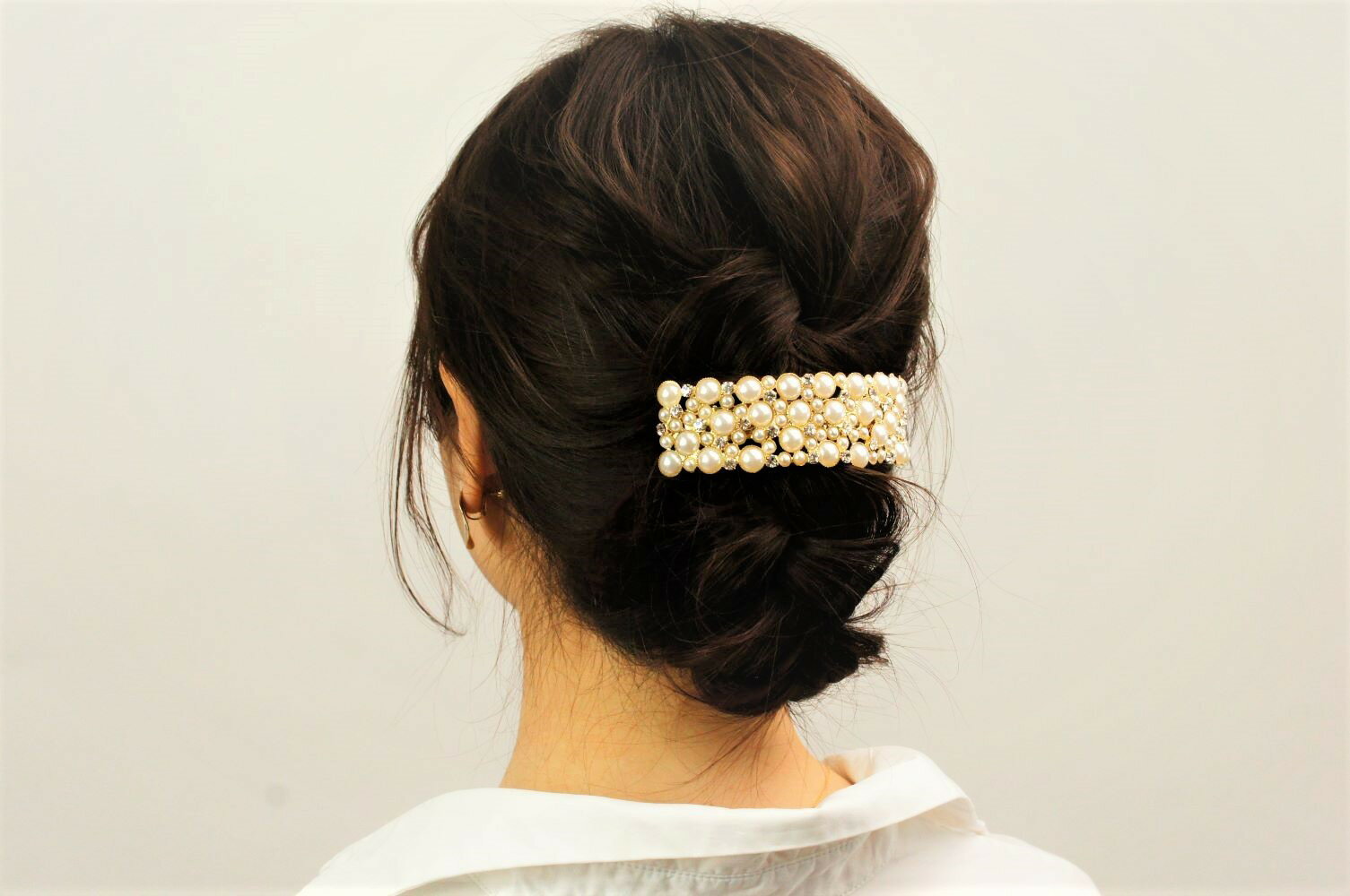 ビジューとパールスクエアバレッタヘアアクセサリー ヘアアレンジ まとめ髪バレッタ ビジュー パール スクエアバレッタ上品 エレガント フォーマル パーティ 二次会結婚式 入学式 入園式 卒業式 卒園式 大人 3