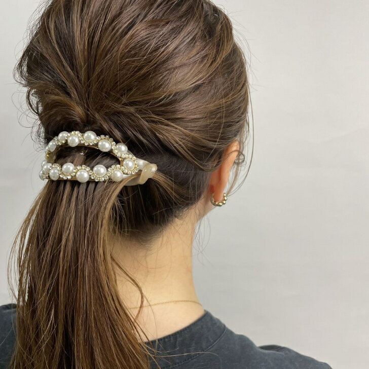 ビジューとパールデザインのヘアクリップヘアアクセサリー ヘアアクセ ヘアアレン...