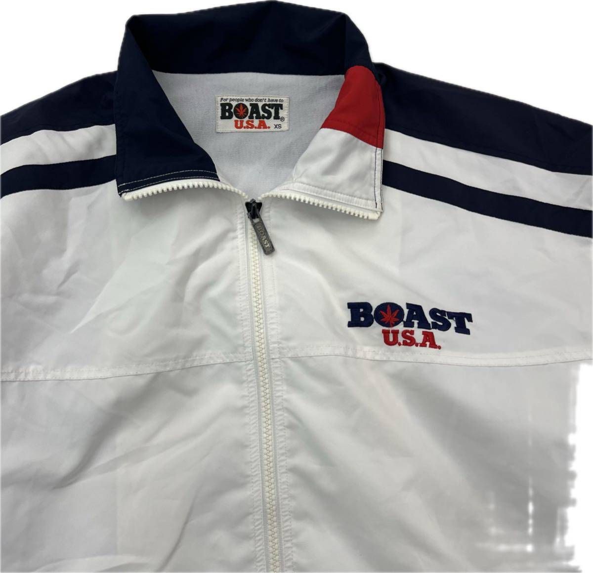 Rakuten - 【中古】BOAST USA ☆ ルーズ シルエット ナイロンジャケット ホワイト ブラック レッド XS ストリート ヒップホップ サグ 古着 バースト■AE290