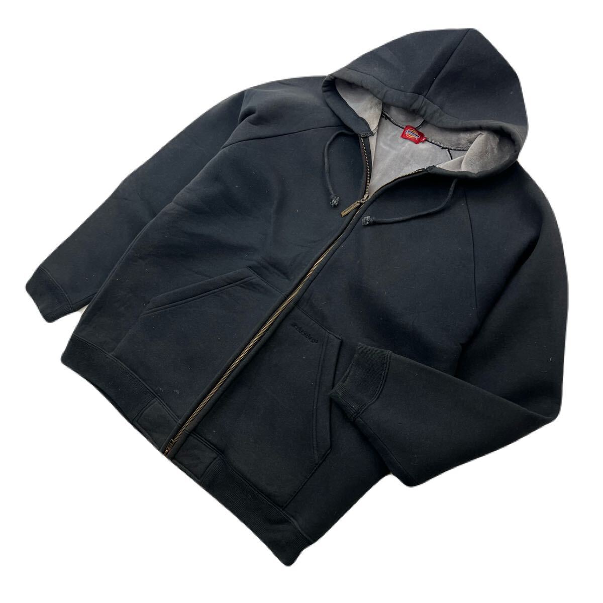 Dickies ディッキーズ スウェット 中パイル パーカーブラック メンズ M ワーク アメカジ ストリート スケーター 人気 定番 古着■AA326 ブランドディッキーズ サイズ表記・実寸（平置き計測）表記：M 実寸： 着丈65cm 身幅58cm 肩幅48cm 袖丈58cm ※必ず実寸をご確認の上、ご入札ください。 ※多少の誤差はご了承ください。 コンディション状態：古着のため、左肩にリペアや使用感がございますがまだまだご着用頂けます。 状態ランク：10中 7 （中古品と言うことにご理解いただける方のみご入札をお願い致します。）