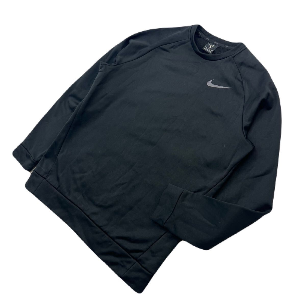 【中古】 NIKE ナイキ スウェット 厚手 Tシャツ 長袖 ロンT ブラック 黒 メンズ M 秋冬 スポーツ トレーニング 防寒 万能 インナー 人気■DL14