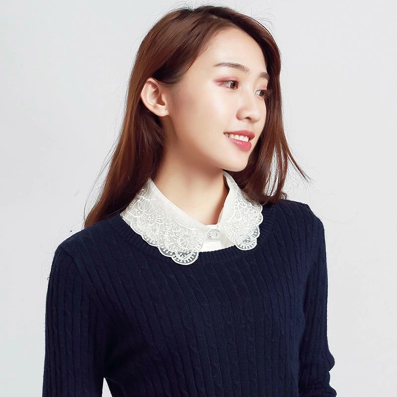 【送料無料】付け襟 つけ襟 レディース 女性 スタンダードカラー 角襟 オーガンジー調 刺繍 前ボタン ブラウス風デザイン シャツ型 無地 おしゃれ かわいい 上品 清楚 きれいめ 大人可愛い お出かけ デイリー 普段使い 通勤 オフィスファッション ホワイト 白 ブラック 黒 フ