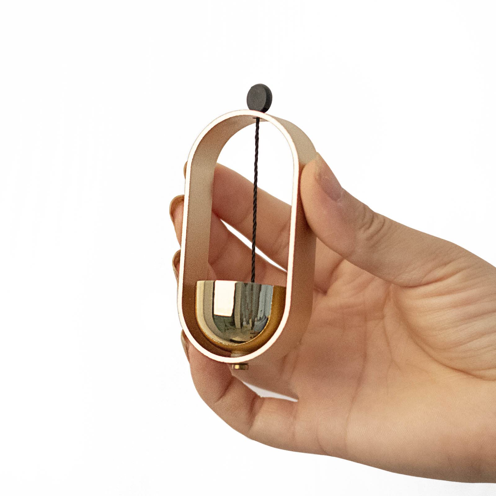 ドアベル 玄関 ドア 用 鈴【透き通った綺麗な音です】玄関ベル 真鍮 アルミ製アルマイト仕上本体 風鈴 ホーム 店舗用 喫茶店 バー 飲食店 冷蔵庫ドア