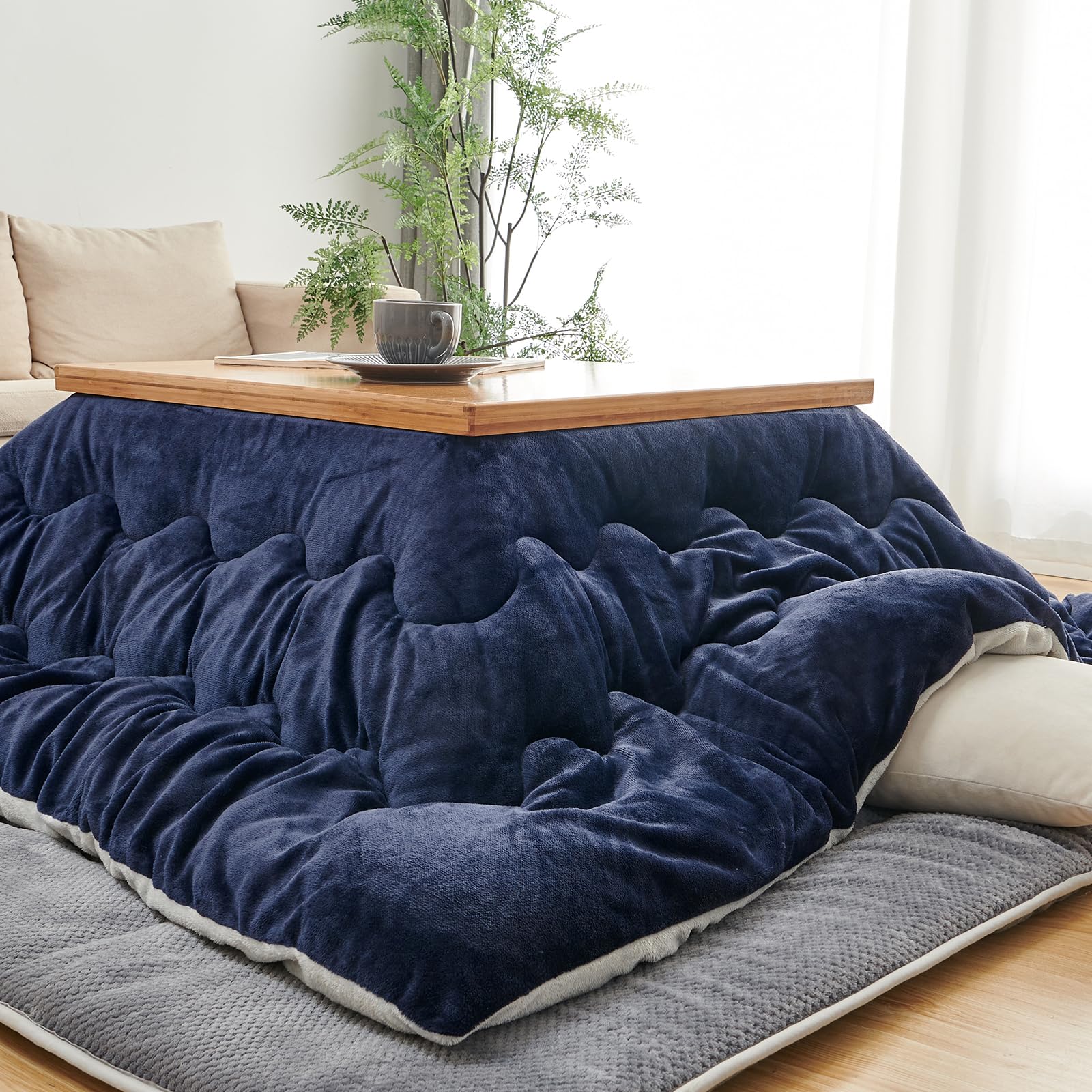 Keusnix こたつ布団 正方形 190×190cm 単品売り 発熱綿使用 こたつ用布団 高密度フランネル リバーシブル 冬用 こたつ掛け布団 ふわふわ ぽかぽか ぬくぬく 洗える 静電気防止 毛抜けない こたつふとん 火燵布団 こたつ掛布団 グレー・ネイビー