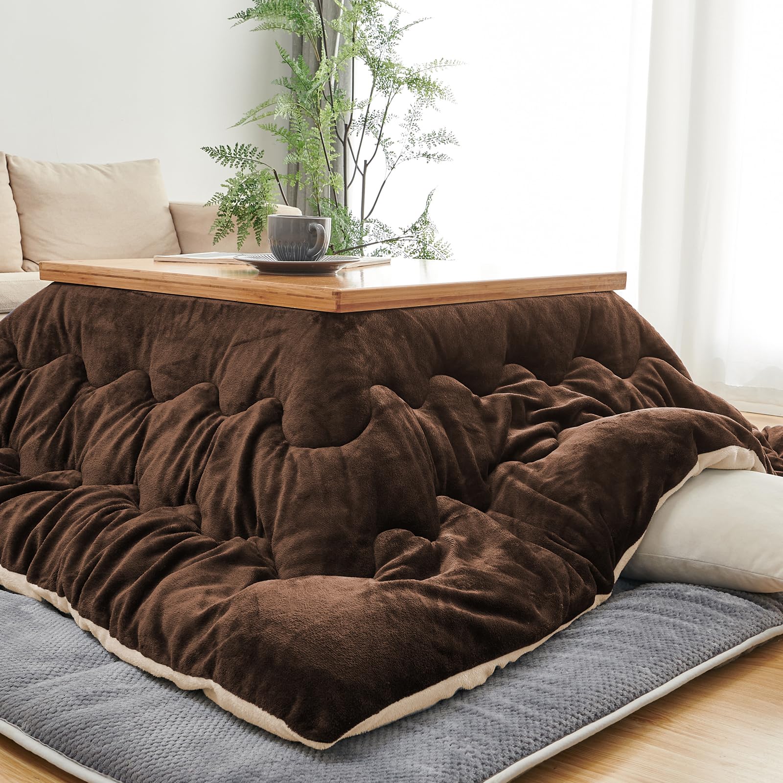 Keusnix こたつ布団 正方形 190×190cm 単品売り 発熱綿使用 こたつ用布団 高密度フランネル リバーシブル 冬用 こたつ掛け布団 ふわふわ ぽかぽか ぬくぬく 洗える 静電気防止 毛抜けない こたつふとん 火燵布団 こたつ掛布団 ブラウン・ベージュ