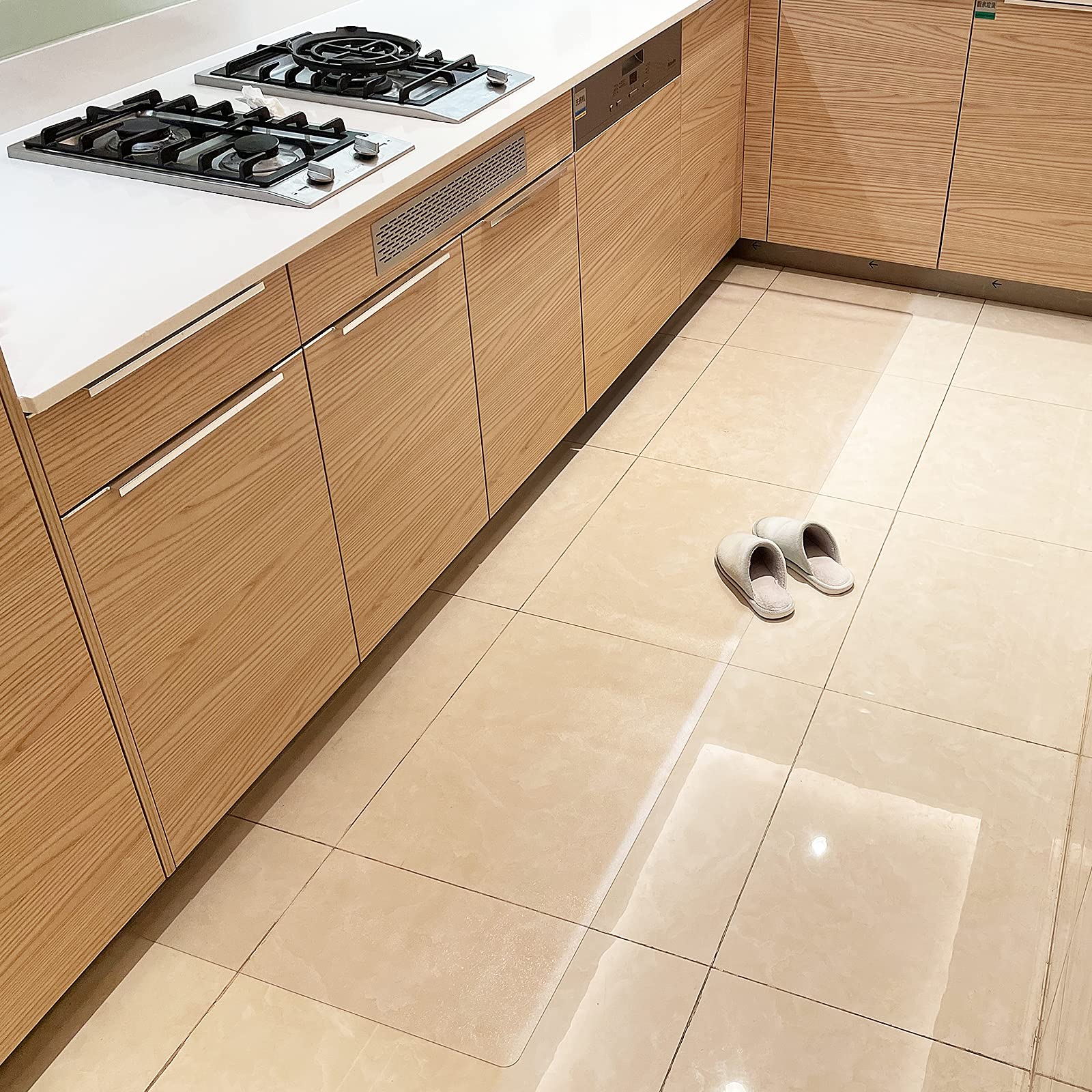 【拭くだけ】キッチンマット 透明 210×50cm クリアマット 1.5mm厚 拭ける PVCマット 床暖房対応 お手入れ簡単 台所マット ソフト エンボス加工 カットできる サラっとした手触り 清潔 ハードフロア/畳/フローリング対応